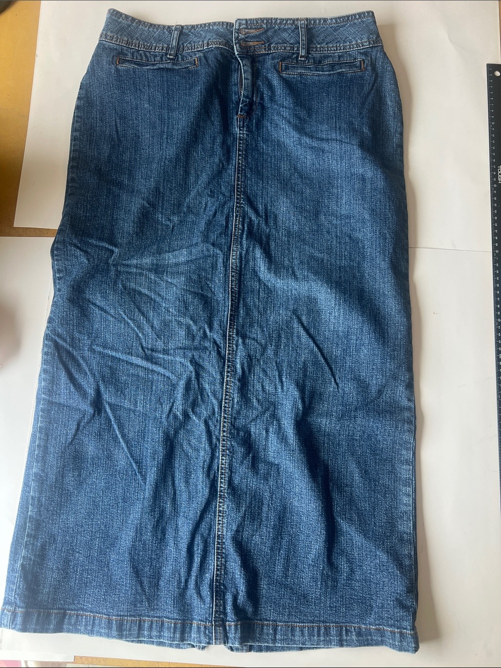 St. John's Bay Women's Straight  stretch Denim Skirt - Dark Blue Wash